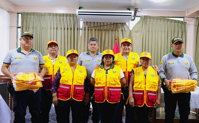 Entrega de implementos a juntas vecinales