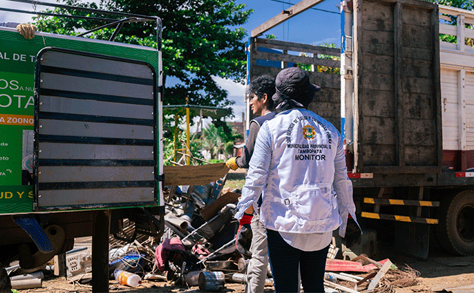 Recojo de criaderos por personal municipal